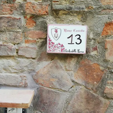 Casa Vacanze Vicolo Della Luna Ambra Exterior foto